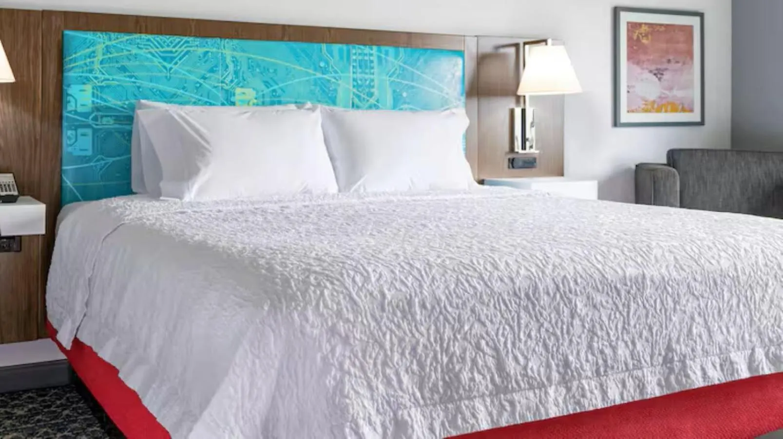 Hampton Inn & Suites Maui North Shore Kahului Hotel