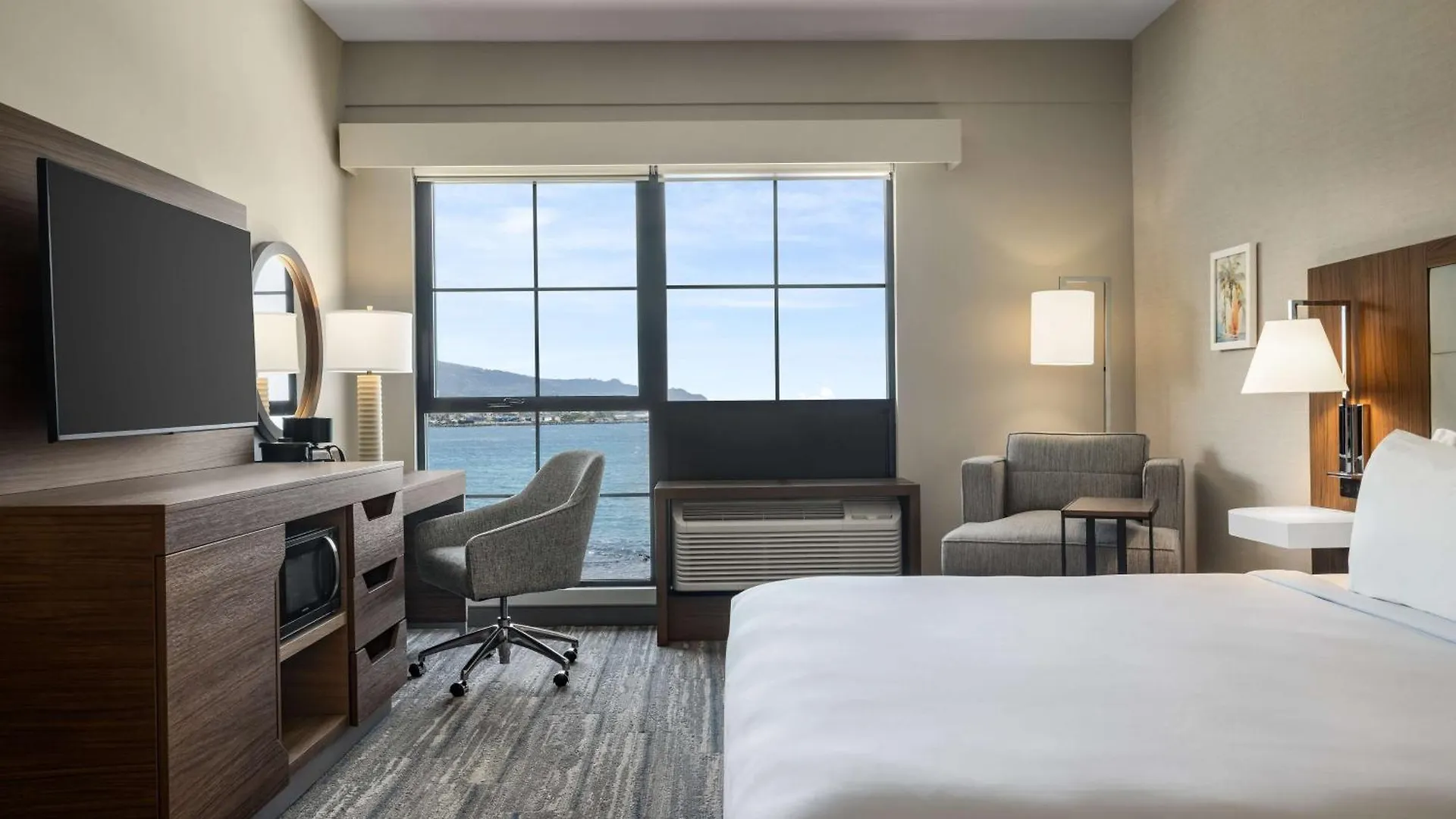 Hampton Inn & Suites Maui North Shore Kahului 3*,  Stati Uniti